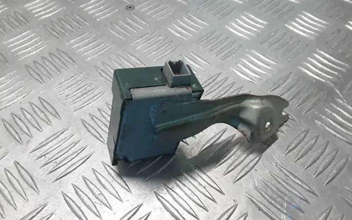 Lexus IS 220D-250-350 (2005 - 2010) 8974053060 Антенна системы Keyless — фото 2