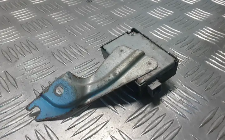 Lexus IS 220D-250-350 (2005 - 2010) 8974053060 Антенна системы Keyless — фото 3