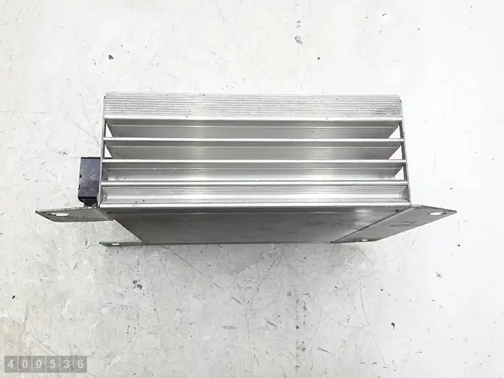 Audi A4 S4 B6 8E 8H (2000 - 2006) 8e5035223 Усилитель звука — фото 2