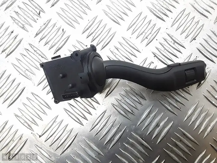 Audi A6 S6 C5 4B (2001 - 2004) CZK0301204602 Включатель стеклоочистителей — фото 3