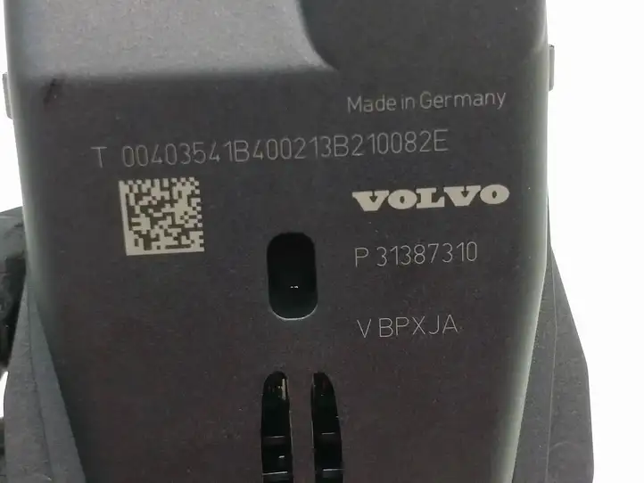 Volvo V60 (2013 - 2018) P31387310 Камера в лобовом стекле — фото 8