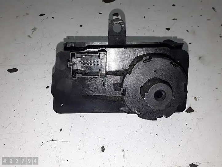 Mercedes-Benz E W211 (2002 - 2009)  A2115450104 Включатель фонарей