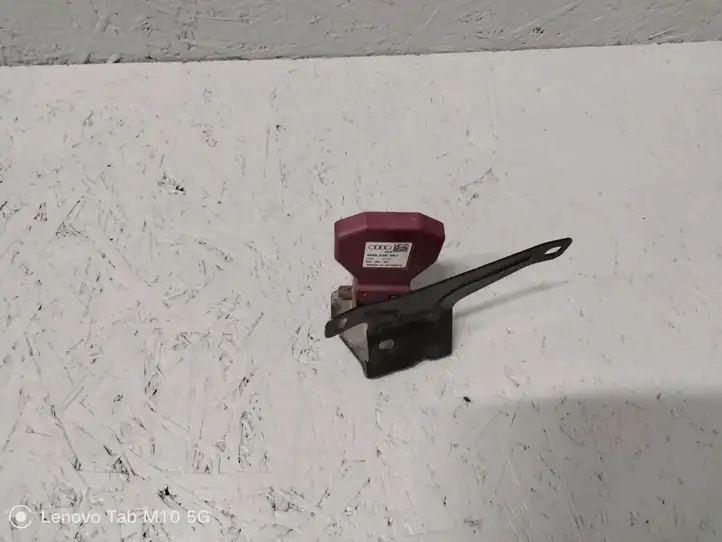 Audi A3/S3 8V (2016 - 2020)  4M0035507 Антенна Bluetooth