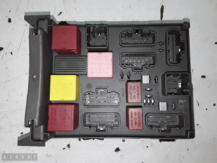 Renault Espace IV (2002 - 2006) 518832118 Блок предохранителей — фото 9