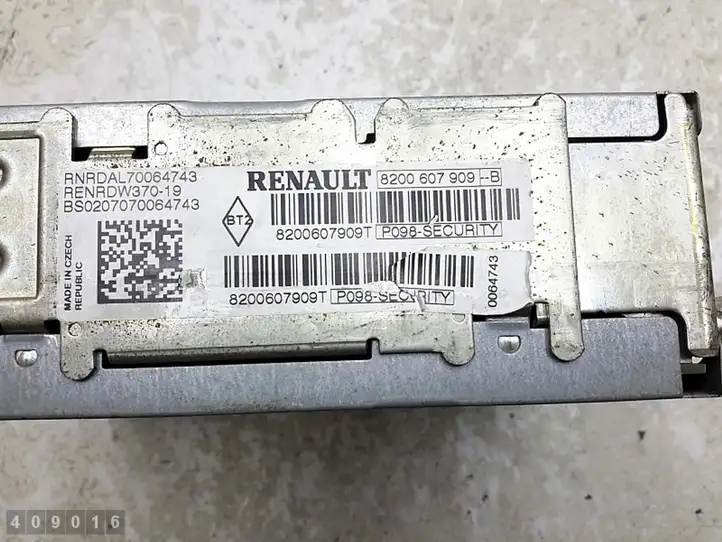 Renault Laguna II (2005 - 2007) 8200607909b Магнитола / мультимедийная система — фото 14