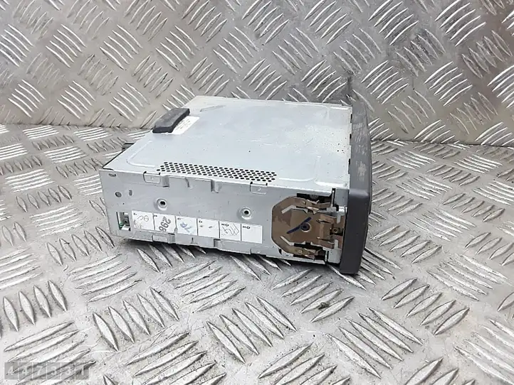 Renault Trafic II (X83) (2002 - 2014) 8200313631 Навигационный привод CD/DVD — фото 10