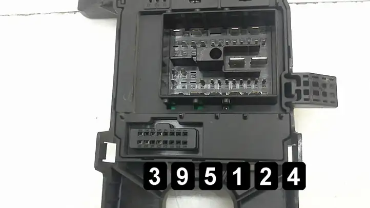 Saab 9-3 Ver1 (1998 - 2005)  460023260 Блок предохранителей