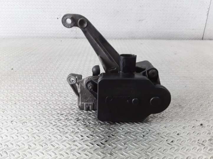 Opel Vectra (2002 - 2005)  55205127 Запорный клапан двигателя