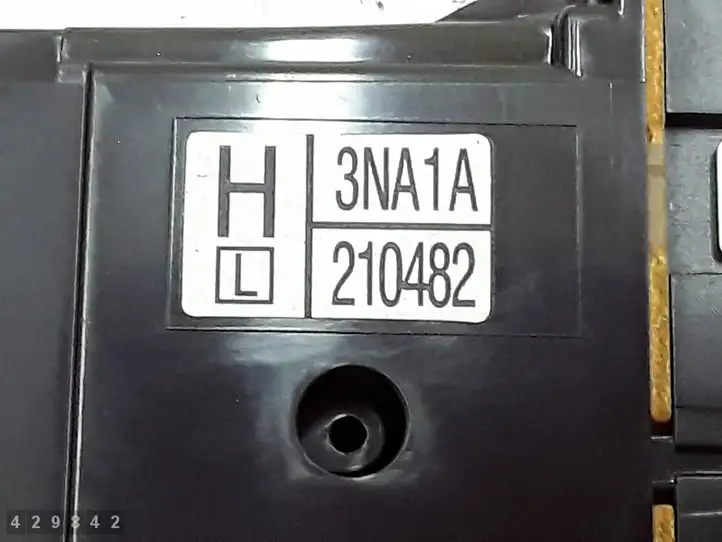 Nissan Leaf I (ZE0) (2010 - 2017) 3na1a210482 Мултифункционный включатель управления / ручка — фото 5