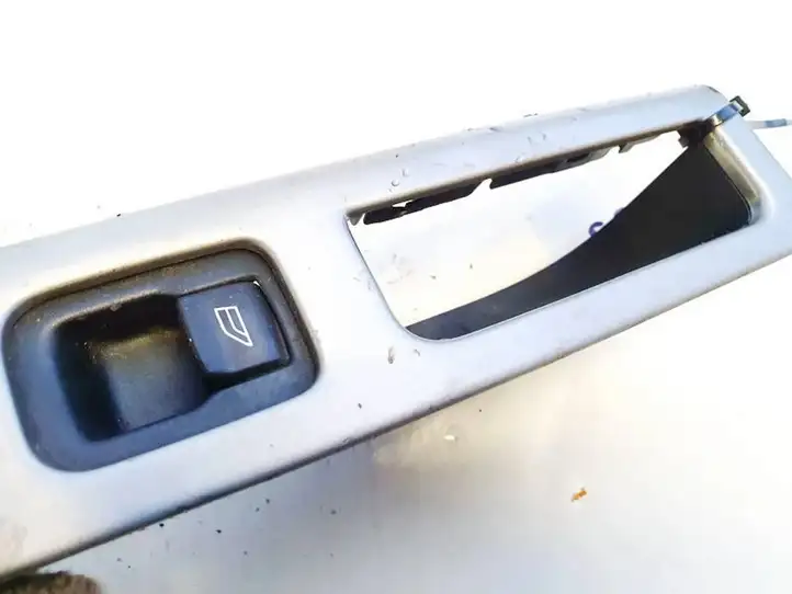 Volvo S40 (2004 - 2007) 8663813 Кнопка стеклоподъемников — фото 2
