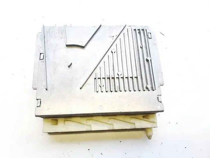 Volvo S60 (2000 - 2004) p09480761 Блок управления двигателем (ЭБУ) — фото 3