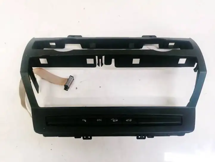 BMW X5 E70 (2006 - 2013) 6131697278003 Кнопка парктроника — фото 1