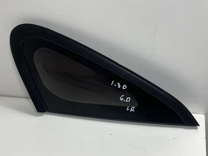 Hyundai i30 (2017 - ) 43R016878 Заднее боковое стекло — фото 1