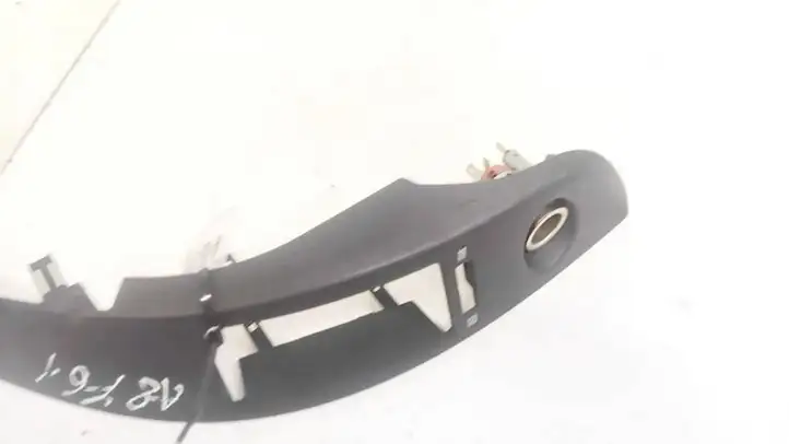 Toyota Corolla Verso AR10 (2004 - 2009) 5568064010 Прочие детали салона — фото 2