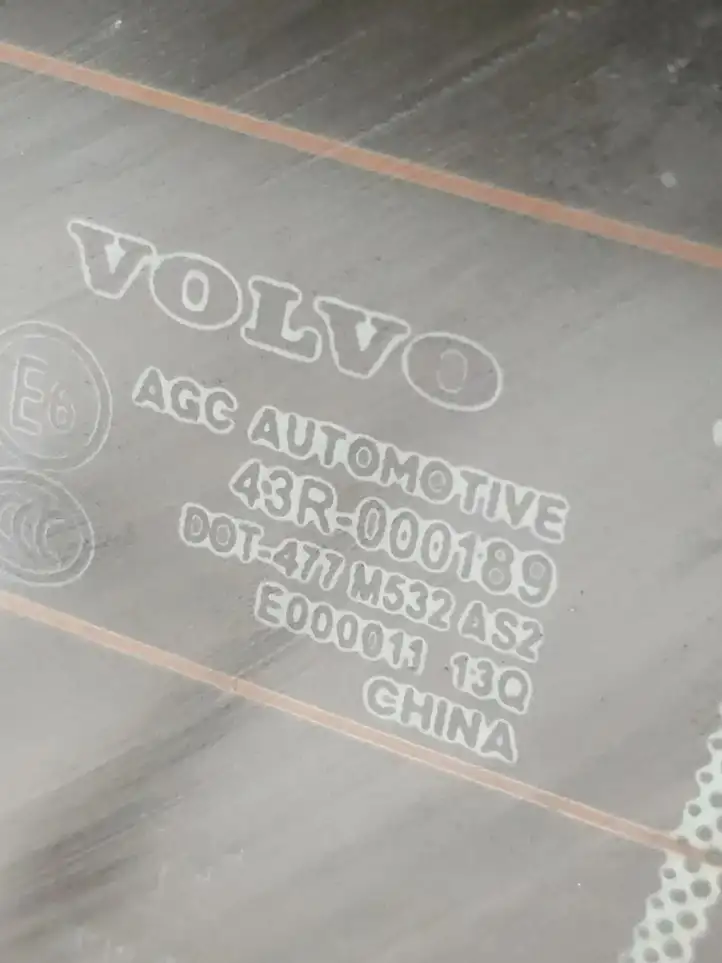 Volvo S90, V90 (2016 - 2020) AS2 Заднее стекло — фото 2