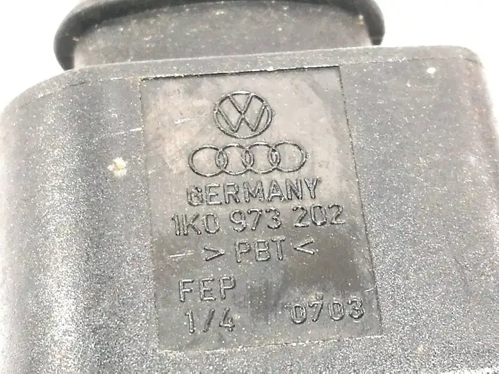 Audi A6 S6 C6 4F (2004 - 2008) 1K0973202 Прочая электропроводка — фото 4