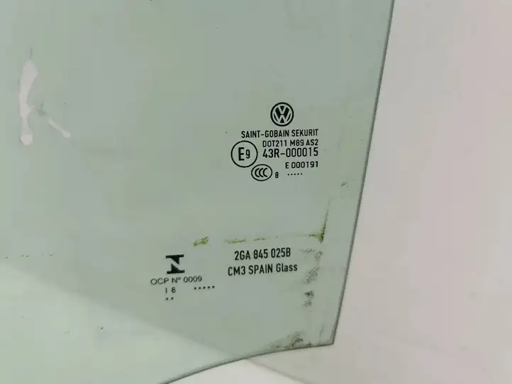 Volkswagen T-Roc (2017 - ) Стекло задней двери — фото 6