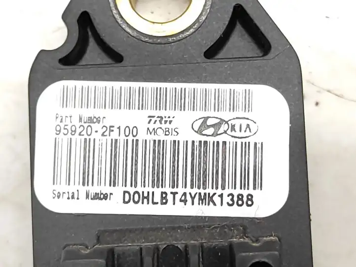 Hyundai Sonata (2003 - 2007) 959202F100 Датчик удара SRS — фото 2