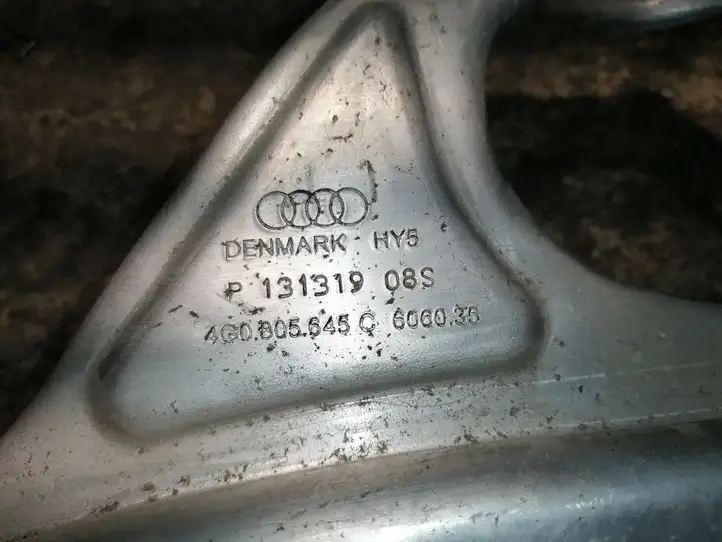 Audi A6 C7 (2011 - 2014) 4G0805645C Прочие детали моторного отсека — фото 2
