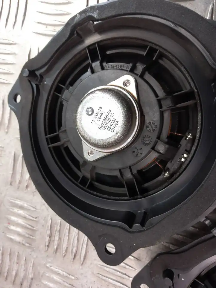 BMW X1 F48 F49 (2015 - 2022) 9281896 Динамики задних дверей — фото 6