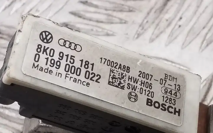 Audi A5 8T 8F (2007 - 2011) 8K0915181 Минусовой провод аккумулятора — фото 2