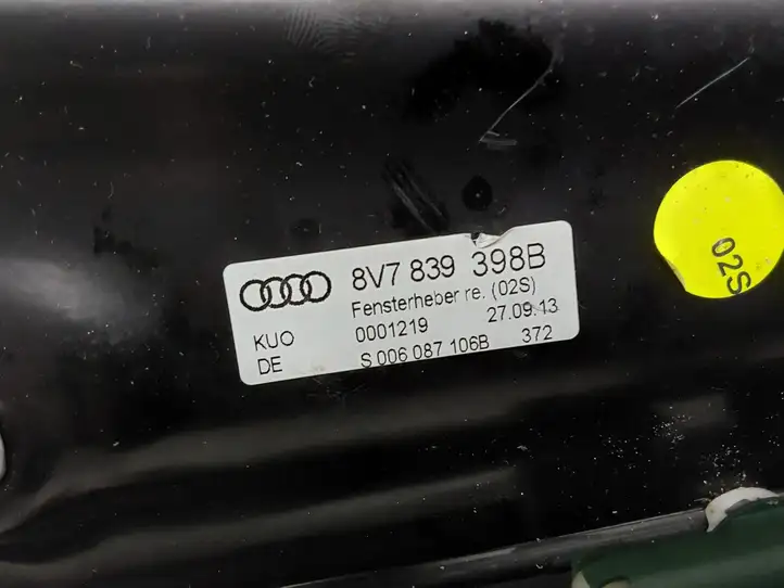 Audi A3/S3 8V (2012 - 2016) 8V7839398B Привод задней форточки — фото 3