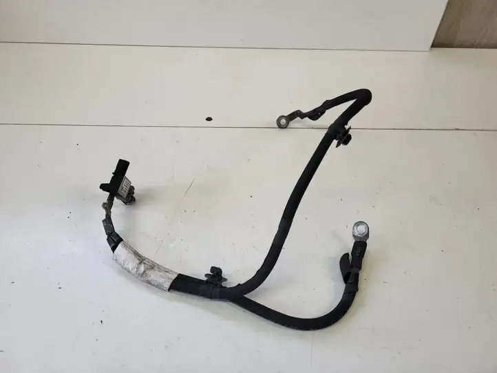 Opel Crossland X (2017 - 2020)   Минусовый провод (аккумулятора)