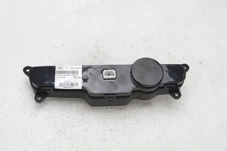 Kia Optima (2010 - 2013) 96540-2T200CA Контроллер мультимедийной системы — фото 6
