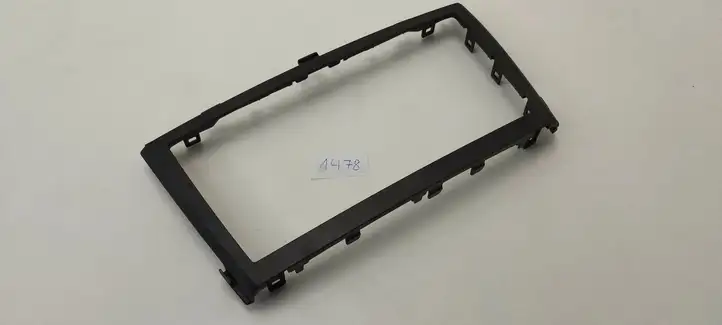 Toyota Avensis T270 (2009 - 2012)  0519005210 Другая деталь салона