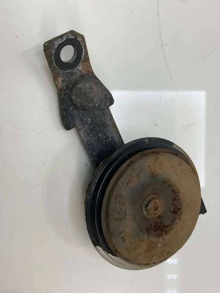 Toyota Auris E180 (2012 - 2018)  8651012630 Звуковой сигнал