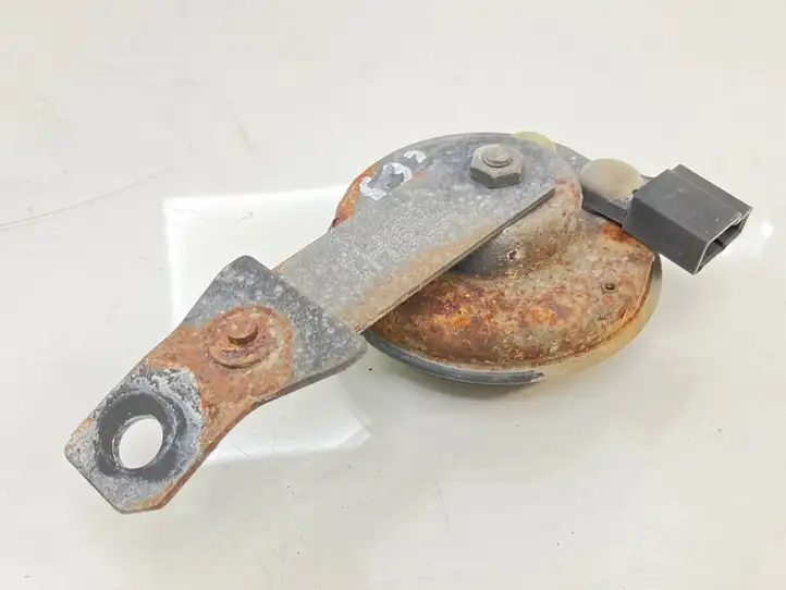 Toyota Auris E180 (2012 - 2018)  8651012630 Звуковой сигнал