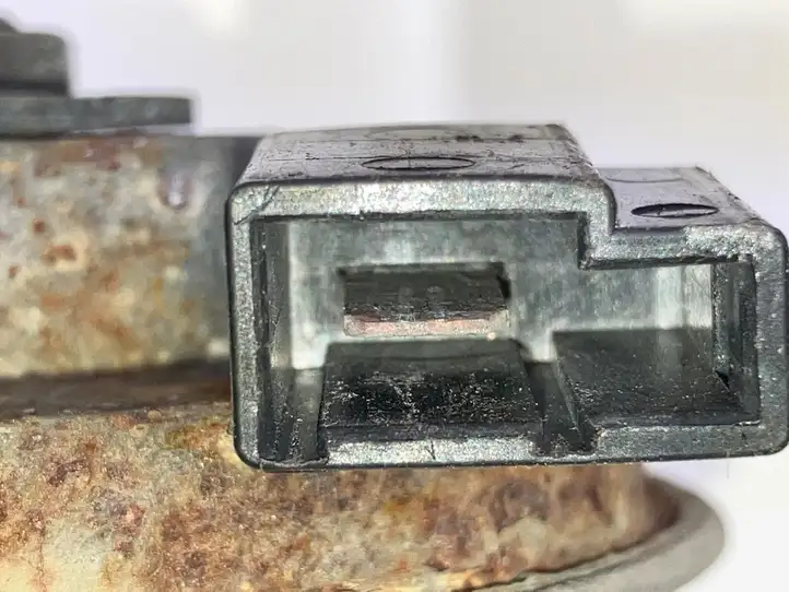 Toyota Auris E180 (2012 - 2018)  8651012630 Звуковой сигнал