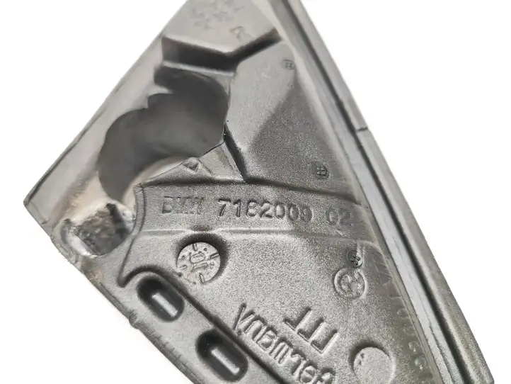 BMW 5 F10 F11 (2009 - 2016)  7182009 Другая внешняя деталь