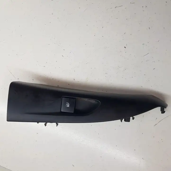 Opel Zafira (2014 - 2016)  13301888 Кнопка стеклоподъемников