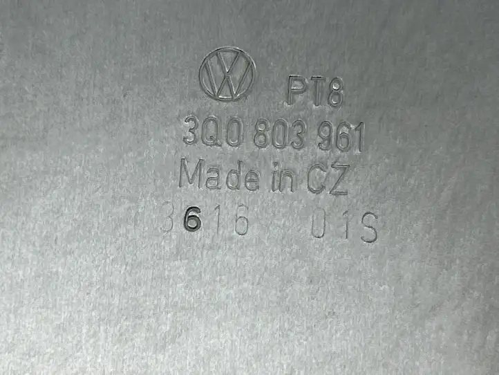 Volkswagen PASSAT B8 (2015 - ) 3Q0803961 Прочие детали салона — фото 3
