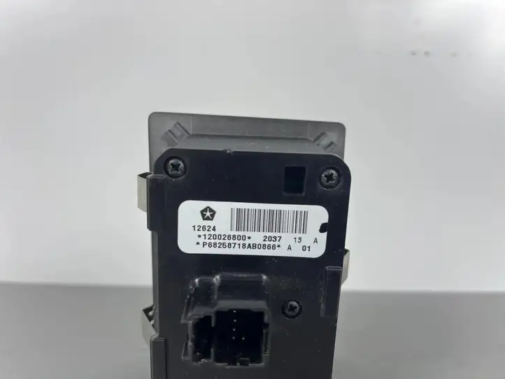 Jeep Grand Cherokee (2010 - 2021) P68258718AB0866 Включатель фонарей — фото 2