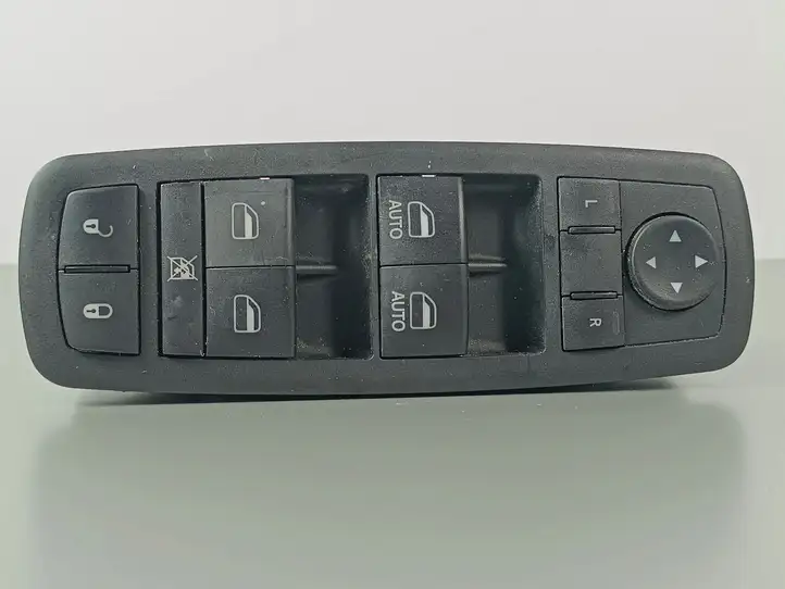 Jeep Grand Cherokee (2010 - 2021) 68319802AA Блок кнопок стеклоподъемников — фото 1