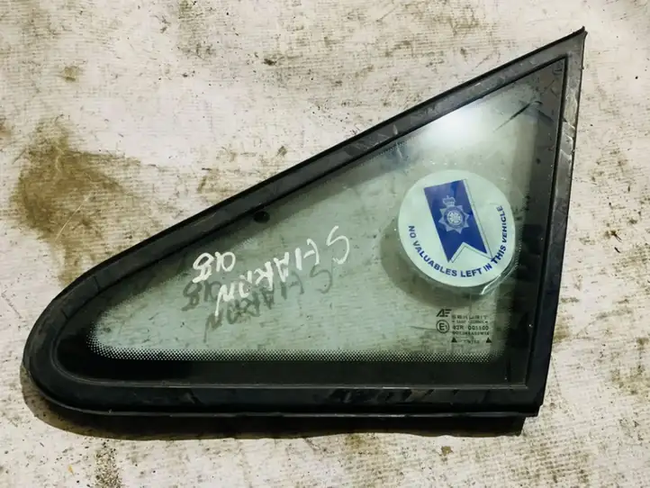 Volkswagen Sharan (2003 - 2010) Треугольное стекло кузова — фото 1