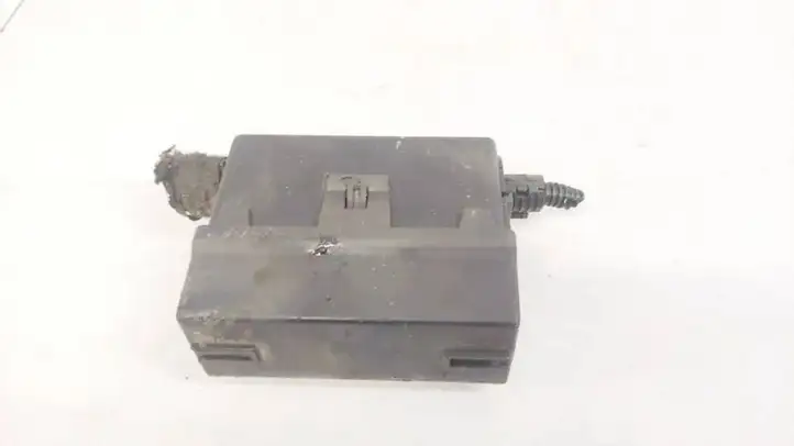 Opel Meriva (2002 - 2006)  24437030 Ящик предохранителей (комплект)