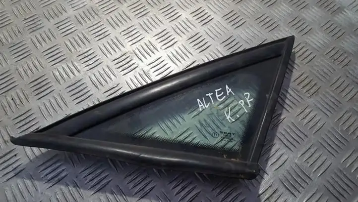 Seat Altea (2004 - 2009) Треугольное стекло кузова — фото 1