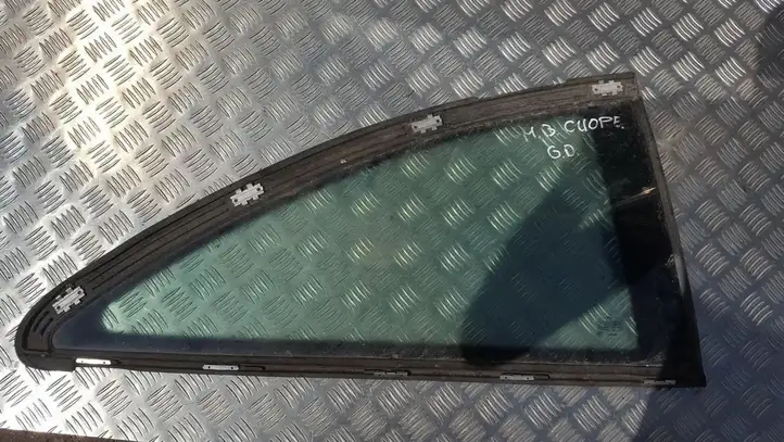Mercedes-Benz C W203 (2000 - 2007) Заднее боковое стекло — фото 1