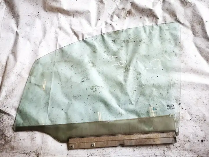 Opel Zafira (2003 - 2006)   Основное стекло задних дверей