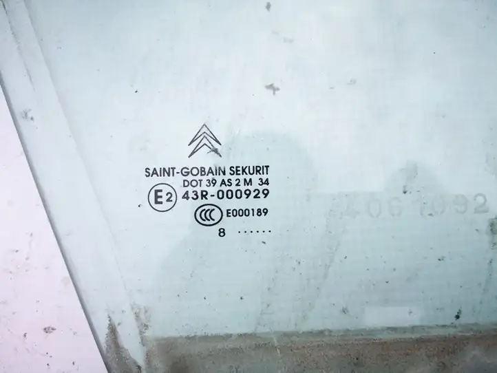 Citroen C5 (2004 - 2008) Стекло передней двери — фото 2
