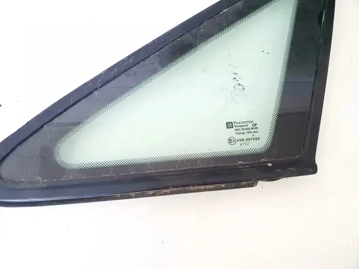 Opel Zafira B (2003 - 2006) Треугольное стекло кузова — фото 2