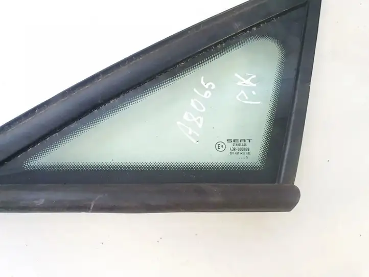 Seat Altea (2004 - 2009) Треугольное стекло кузова — фото 2