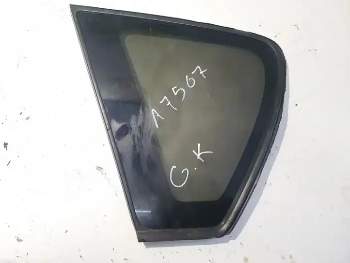 Toyota Corolla Verso E121 (2001 - 2004) Заднее боковое стекло — фото 1