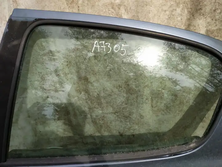 Peugeot 206 (1998 - 2012) Стекло задней двери — фото 3