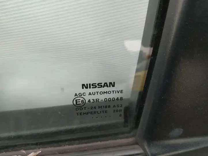 Nissan Qashqai (2006 - 2010) Стекло задней двери — фото 2