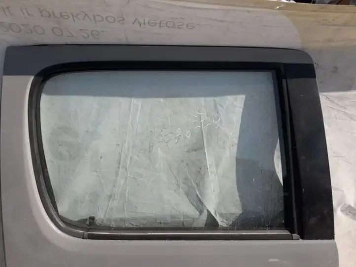 Toyota Yaris Verso (1999 - 2005) Стекло задней двери — фото 1
