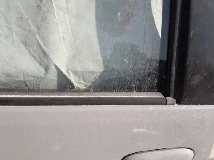 Toyota Yaris Verso (1999 - 2005) Стекло задней двери — фото 2